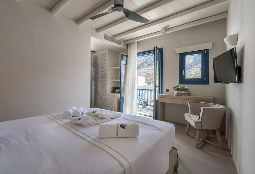 Hotelli Sifnos House   Rooms & Spa
