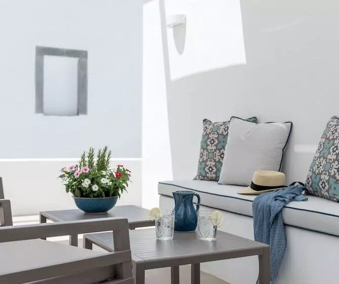 Hotelli Sifnos House   Rooms & Spa