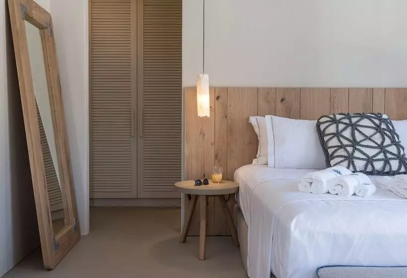Hotelli Sifnos House   Rooms & Spa