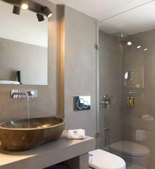 Hotelli Sifnos House   Rooms & Spa