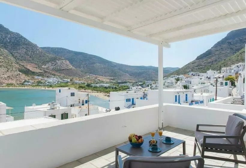 Hotelli Sifnos House   Rooms & Spa