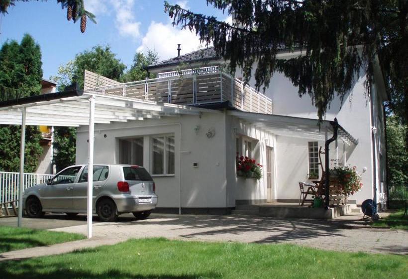 پانسیون Tisch Vendégház