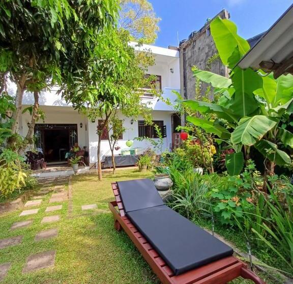 Pensió Villa River View