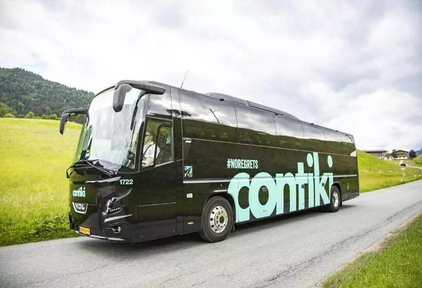 ホテル Contiki Haus Schöneck