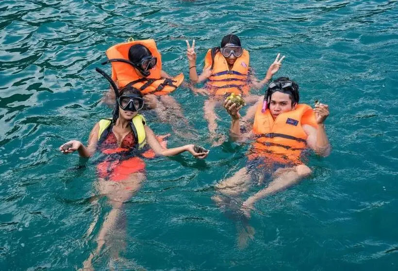 Hotelli Eden Beach Resort By Ehm