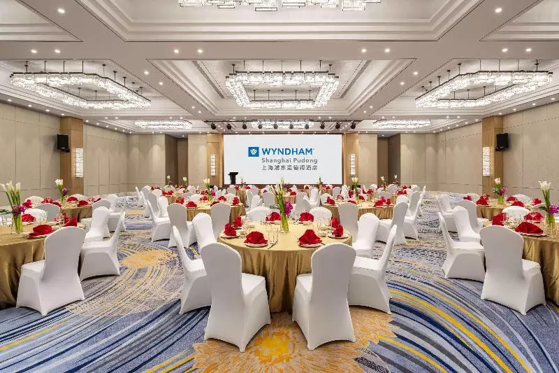 هتل Wyndham Shanghai Pudong