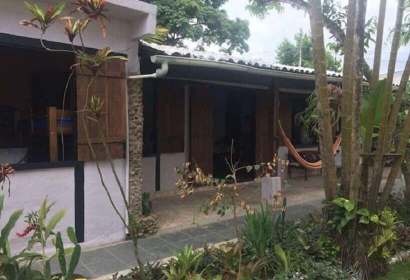 膳宿费 Boomerang Hostel