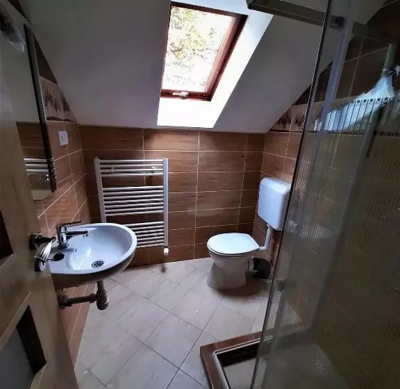 ベッドアンドブレックファースト Bársony Vendéglő és Panzió