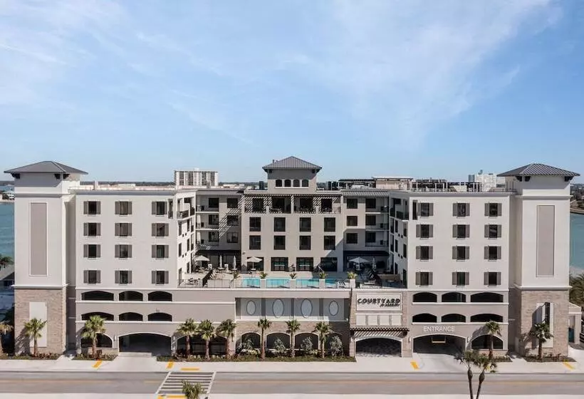 Hotelli Courtyard By Marriott Clearwater Beach