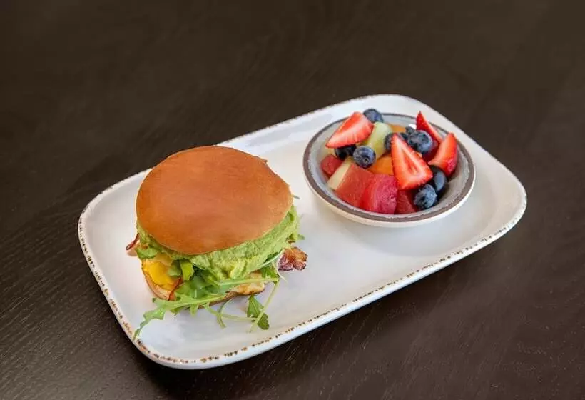 Hotelli Courtyard By Marriott Clearwater Beach