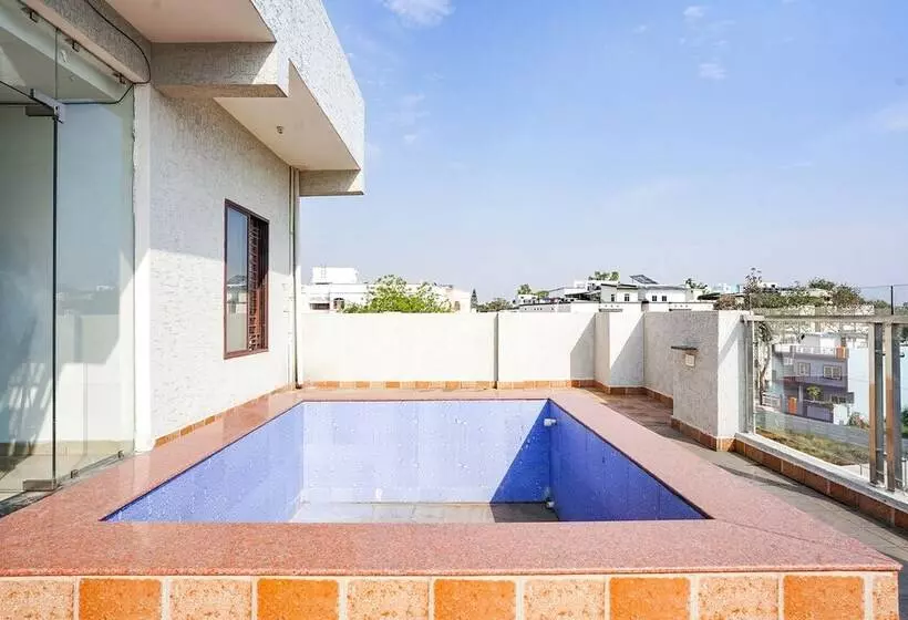 Hotelli Fabexpress Gulmohar Grande