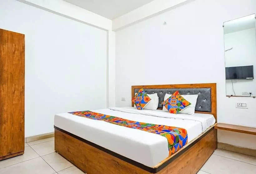 Hotelli Fabexpress Gulmohar Grande