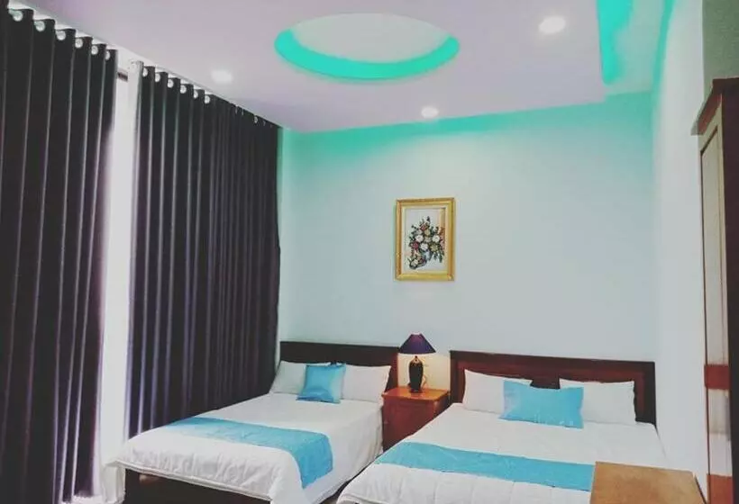 هتل Khách Sạn Nghinh Phong Beach Tuy Hòa