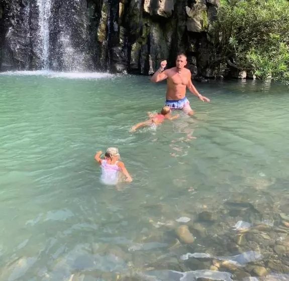 هتل Khách Sạn Nghinh Phong Beach Tuy Hòa