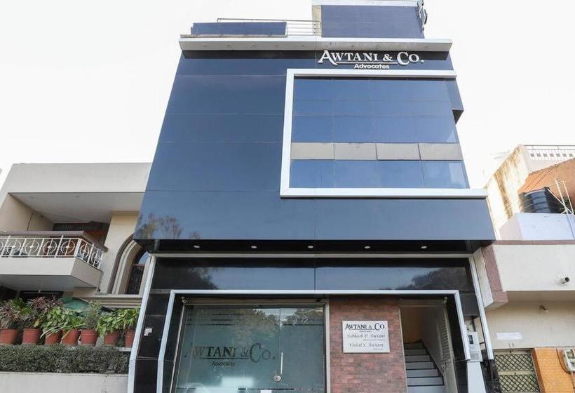 בית מלון כפרי Season