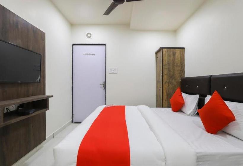 בית מלון כפרי Season