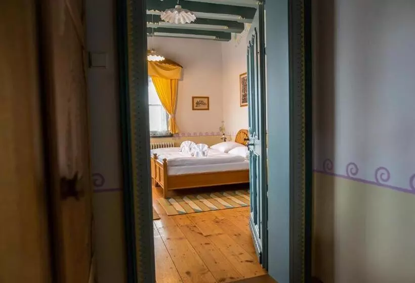 Libušín & Maměnka Národní Kulturní Památky