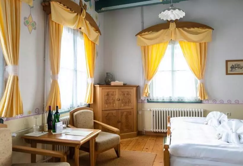 Libušín & Maměnka Národní Kulturní Památky