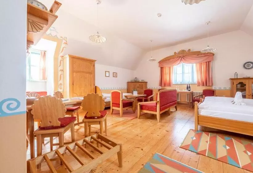 Libušín & Maměnka Národní Kulturní Památky