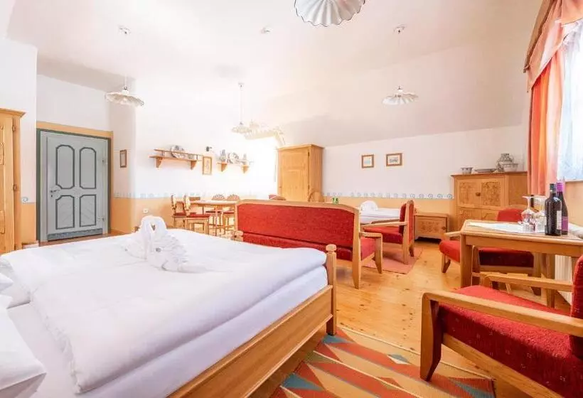 Libušín & Maměnka Národní Kulturní Památky