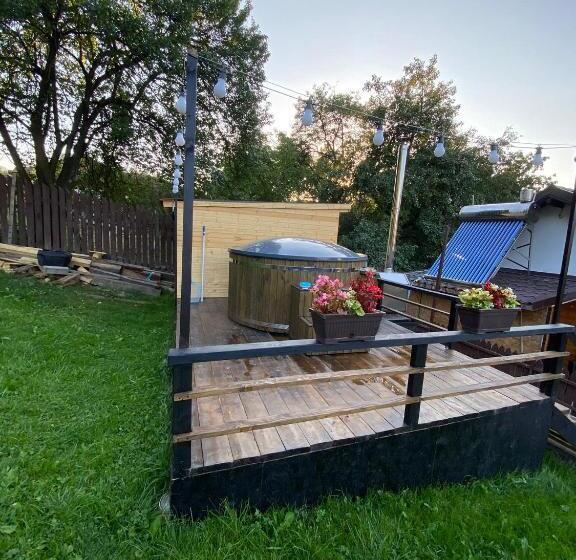 تختخواب و صبحانه Casa Greta