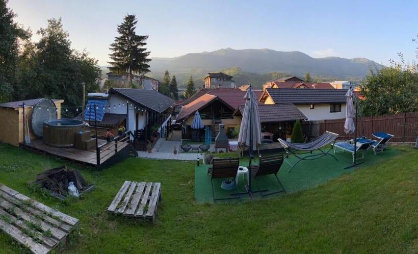 تختخواب و صبحانه Casa Greta