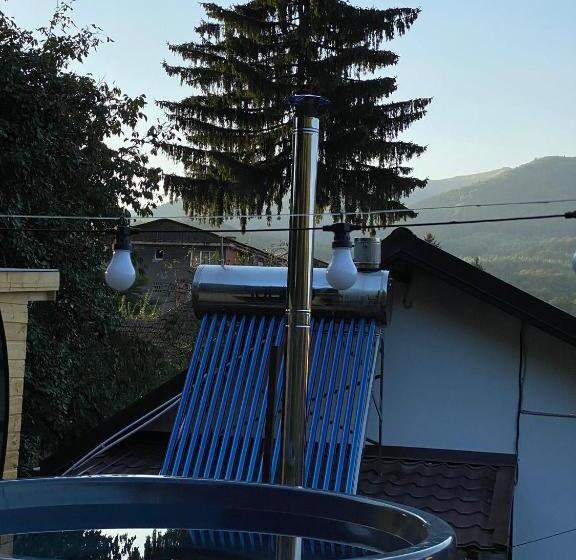 تختخواب و صبحانه Casa Greta