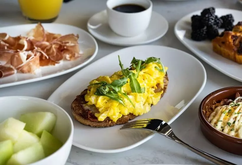 Ac Hotel By Marriott Orlando Downtown