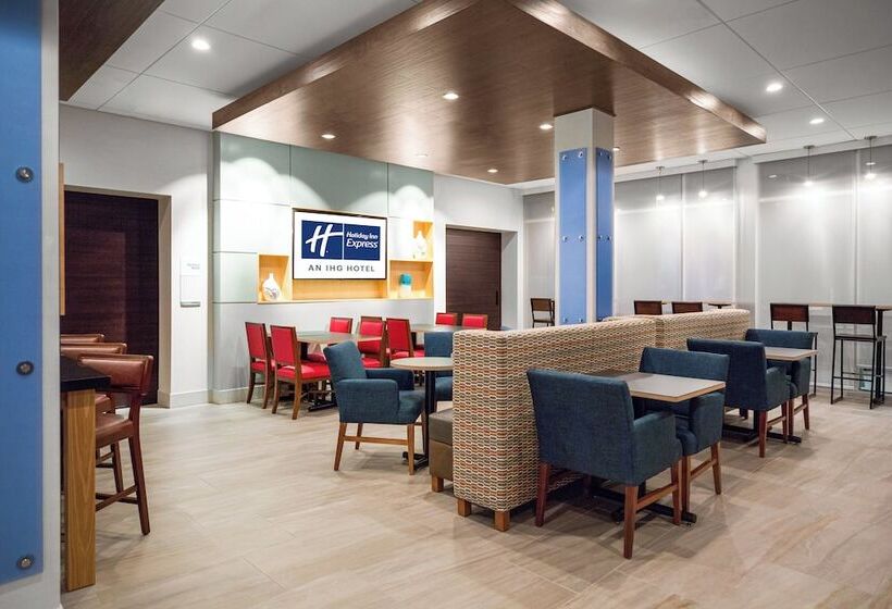 فندق Holiday Inn Express & Suites Sanford   Lake Mary, An Ihg