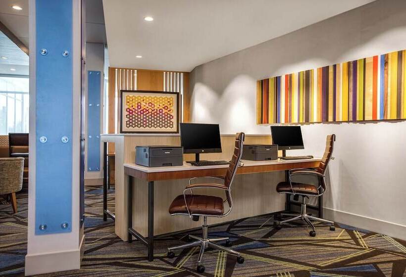 فندق Holiday Inn Express & Suites Sanford   Lake Mary, An Ihg