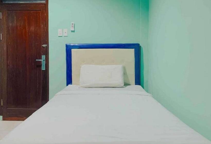 ホテル Koolkost Near Rs Royal Prima Medan