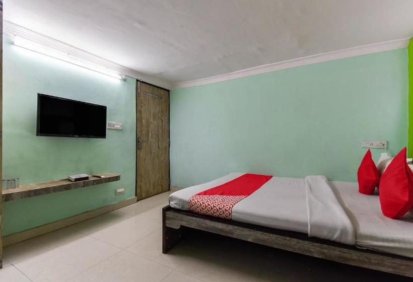 בית מלון כפרי Oyo 76795 A One Guest House