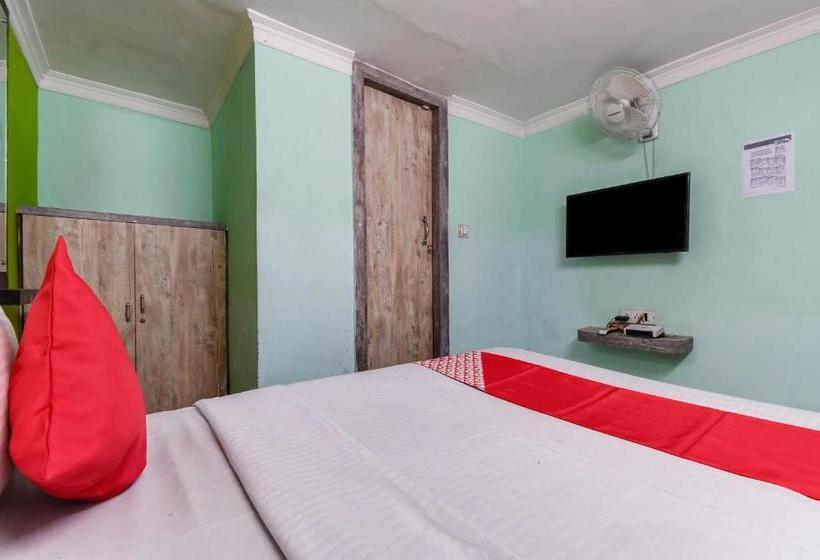 בית מלון כפרי Oyo 76795 A One Guest House