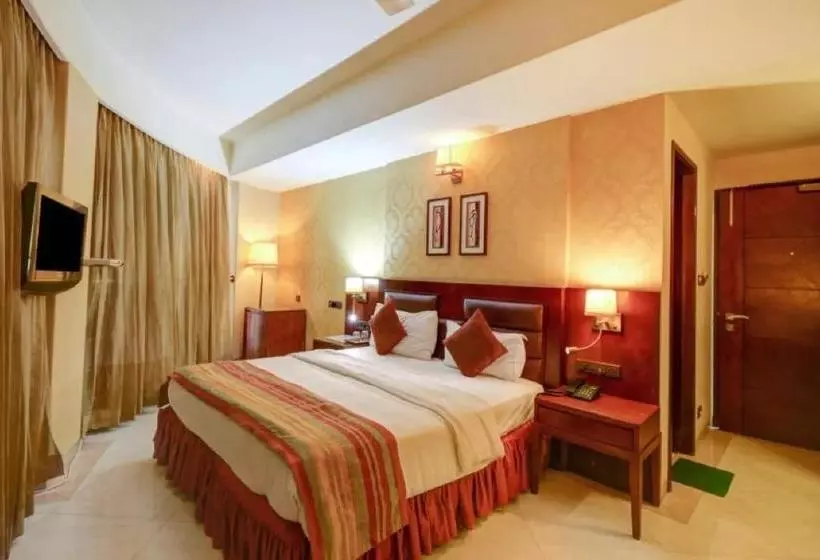 Fabhotel Sun Regency