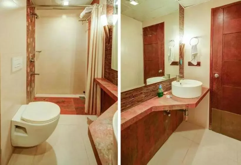 Fabhotel Sun Regency