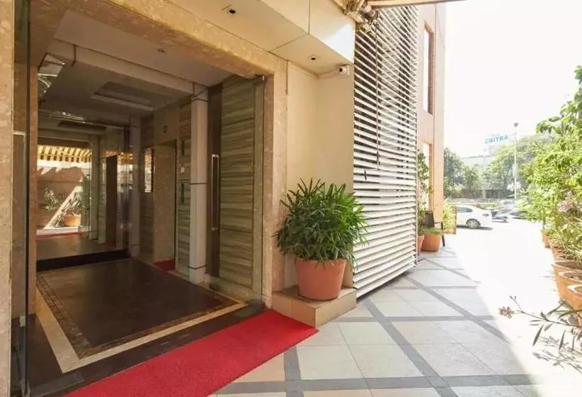 Fabhotel Sun Regency