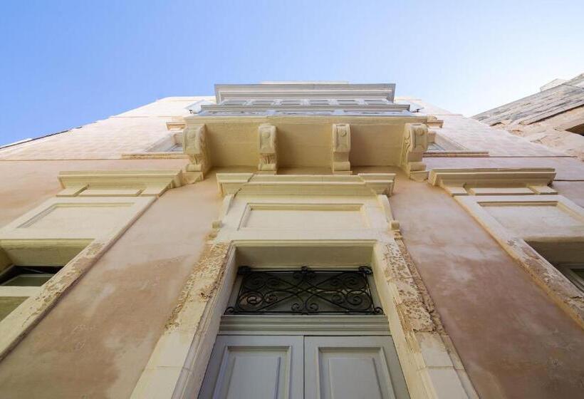 Palazzino Birgu Host Family Bed And Breakfast