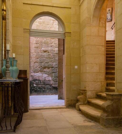 Palazzino Birgu Host Family Bed And Breakfast