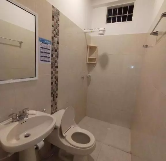 ペンション El Refugio Minca