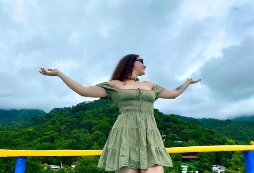 ペンション El Refugio Minca