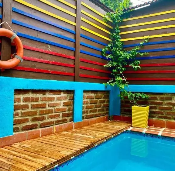 ペンション El Refugio Minca