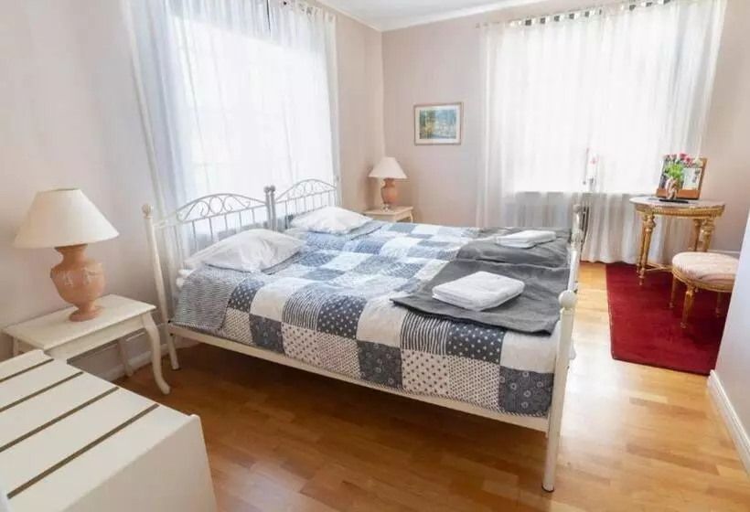 ペンション Motala Wärdshus