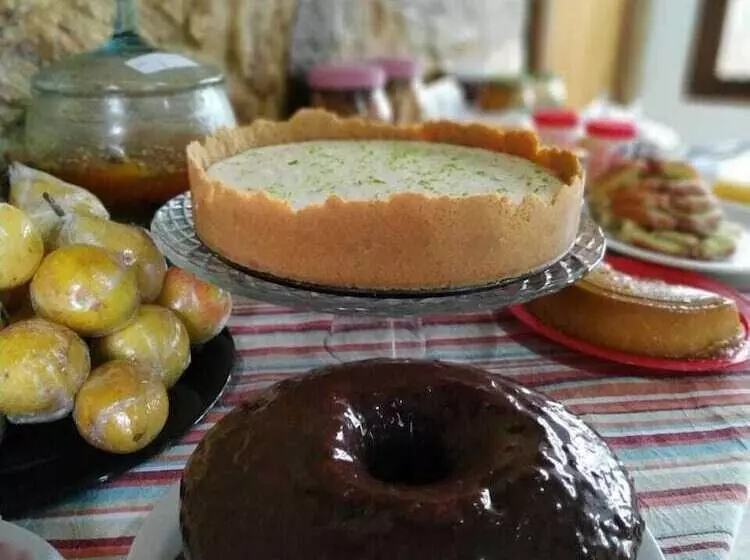 Majatalo Pousada Colibri Serrano