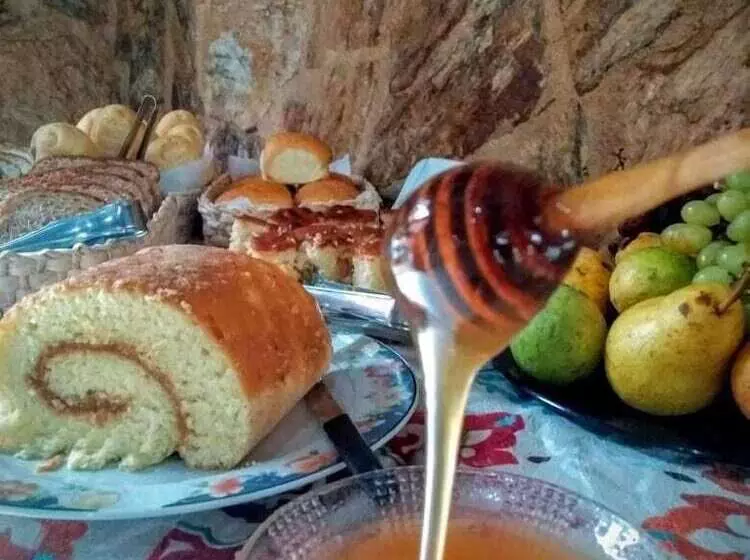 Majatalo Pousada Colibri Serrano