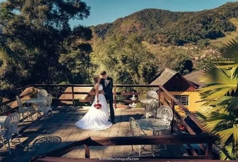 Majatalo Pousada Colibri Serrano