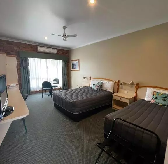 Tumbarumba Motel & Elms Restaurant