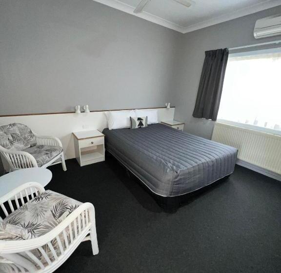 Tumbarumba Motel & Elms Restaurant