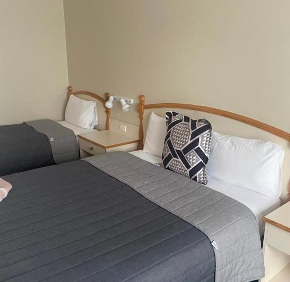 Tumbarumba Motel & Elms Restaurant