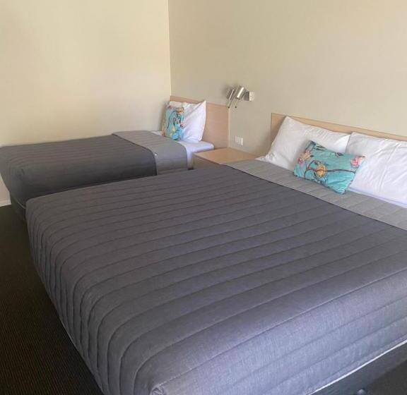 Tumbarumba Motel & Elms Restaurant