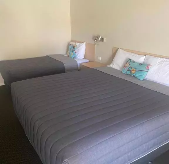 Tumbarumba Motel & Elms Restaurant